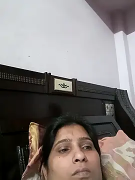 aliya-jaan71 online show from April 1, 1:12 pm