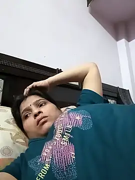 aliya-jaan71 online show from April 4, 7:17 am