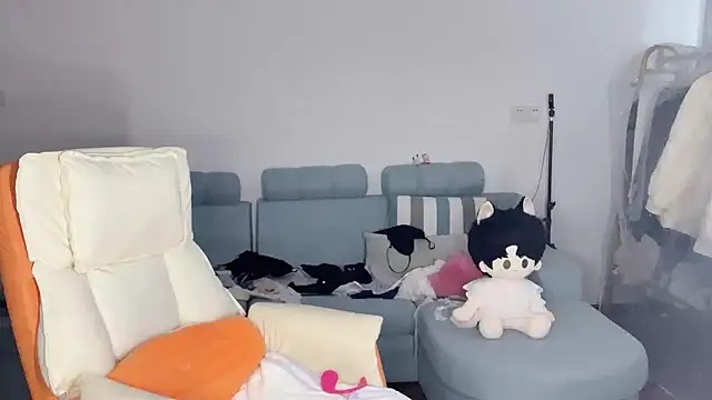 Akong11 online show from March 15, 4:40 am