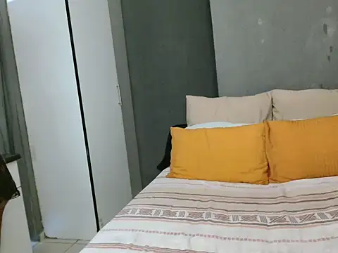 Snapshot of Lillyan_N chatting on October 27, 8:07 am Lillyan N online show from October 27, 8:07 am