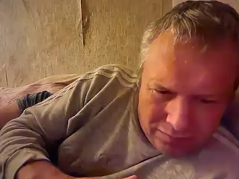 evulis1 online show from October 13, 7:58 pm