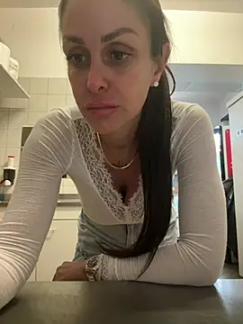 ainaht online show from April 15, 7:37 am