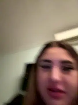 Snapshot of marouska_official chatting on January 13, 8:25 pm marouska official online show from January 13, 8:25 pm