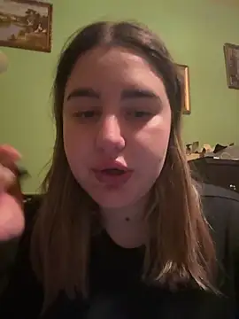 Snapshot of marouska_official chatting on February 14, 6:04 pm marouska official online show from February 14, 6:04 pm