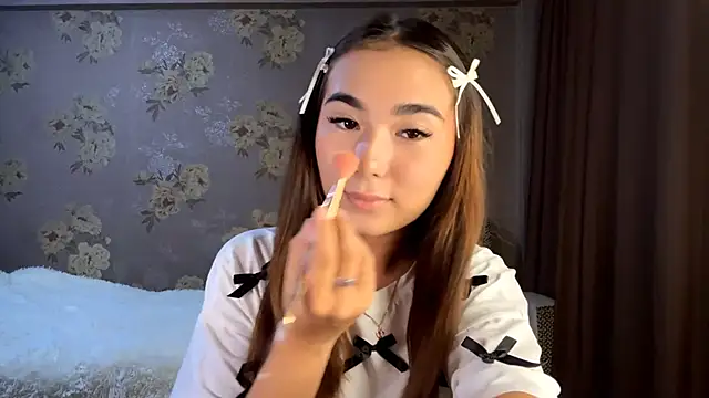 Snapshot of BahaiHeaven chatting on October 5, 1:09 pm BahaiHeaven online show from October 5, 1:09 pm