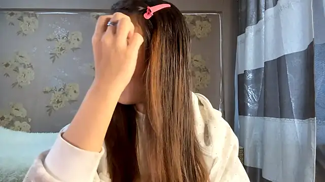 Snapshot of BahaiHeaven chatting on October 15, 8:14 am BahaiHeaven online show from October 15, 8:14 am