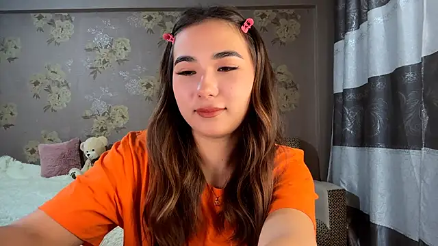 Snapshot of BahaiHeaven chatting on October 30, 11:11 am BahaiHeaven online show from October 30, 11:11 am