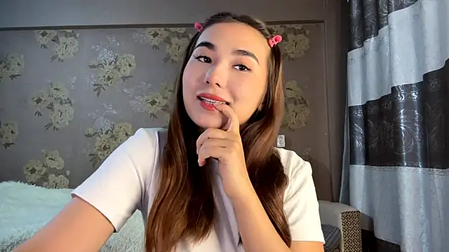 Snapshot of BahaiHeaven chatting on November 2, 11:23 am BahaiHeaven online show from November 2, 11:23 am