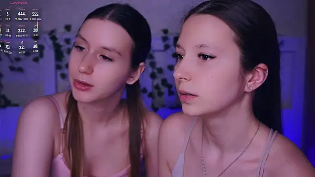 GabrielleLynchard online show from March 25, 8:59 pm