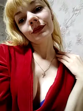 Snapshot of AliceSwan1122 chatting on September 19, 8:42 pm AliceSwan1122 online show from September 19, 8:42 pm