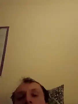 Snapshot of 2Pietro3 chatting on December 13, 11:54 pm 2Pietro3 online show from December 13, 11:54 pm