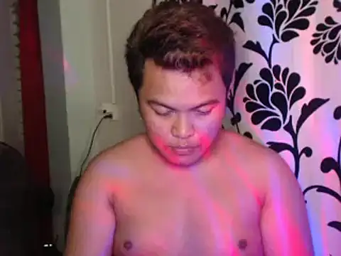 Snapshot of Gayasianzowe chatting on October 27, 11:58 am Gayasianzowe online show from October 27, 11:58 am