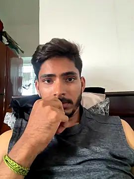 Snapshot of vikranthLong chatting on September 27, 9:36 am vikranthLong online show from September 27, 9:36 am