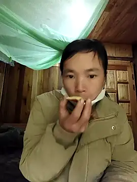 Snapshot of lily-00 chatting on November 20, 8:36 am lily-00 online show from November 20, 8:36 am