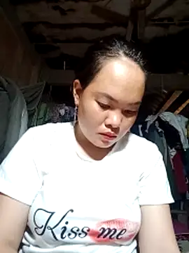 emilyzz online show from April 14, 1:11 am