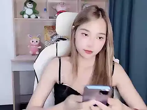 Snapshot of W-Sunflower chatting on October 3, 2:25 pm W-Sunflower online show from October 3, 2:25 pm