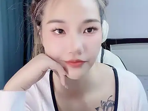 Snapshot of W-Sunflower chatting on November 6, 2:18 pm W-Sunflower online show from November 6, 2:18 pm