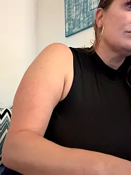 Ariasweetaspie online show from September 23, 8:23 pm