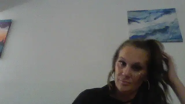 Ariasweetaspie online show from October 31, 5:19 am