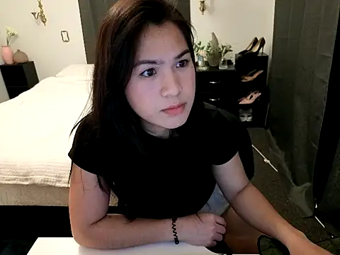 ZoeyJohnson online show from September 24, 8:06 am