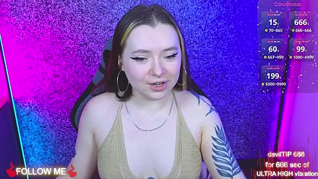 CarolinaReaperr online show from November 5, 10:48 am