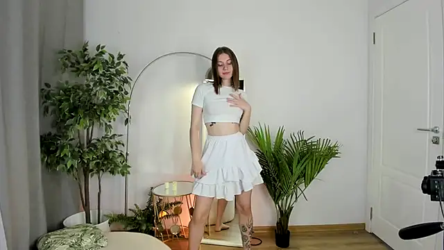 Snapshot of Pink_Muse chatting on November 6, 1:56 pm Pink Muse online show from November 6, 1:56 pm