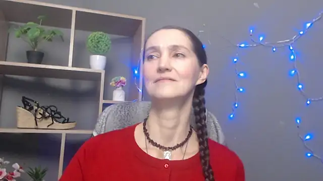 Snapshot of TayaFinch chatting on November 23, 1:22 pm TayaFinch online show from November 23, 1:22 pm