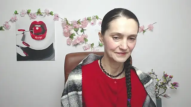 Snapshot of TayaFinch chatting on November 24, 1:22 pm TayaFinch online show from November 24, 1:22 pm