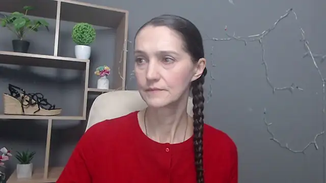 Snapshot of TayaFinch chatting on November 26, 1:34 pm TayaFinch online show from November 26, 1:34 pm