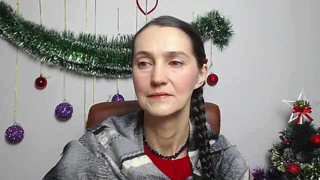 Snapshot of TayaFinch chatting on December 19, 1:18 pm TayaFinch online show from December 19, 1:18 pm