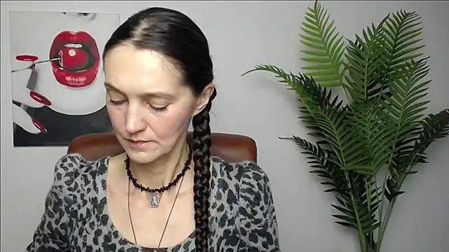 TayaFinch online show from January 12, 1:27 pm