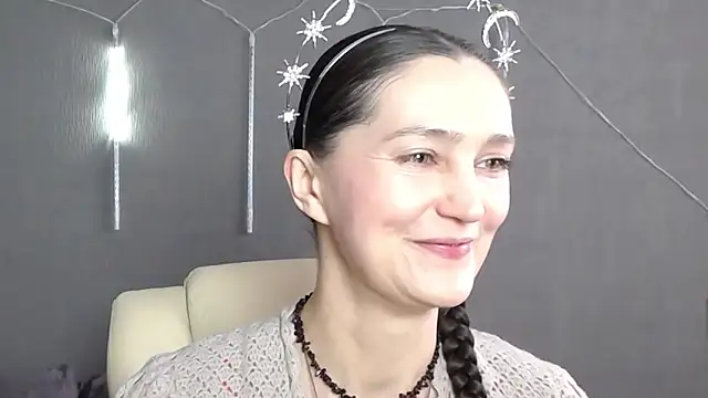 TayaFinch online show from April 16, 10:38 am