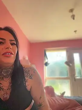 DIRTY PAISLEY X online show from April 23, 3:36 pm