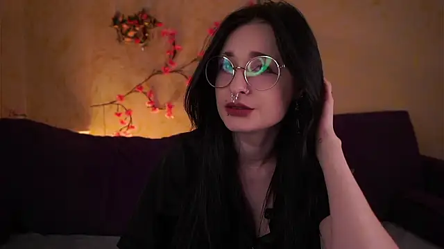 DarcyAspacio online show from March 20, 11:37 am