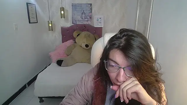 alllyson  online show from November 27, 8:00 pm