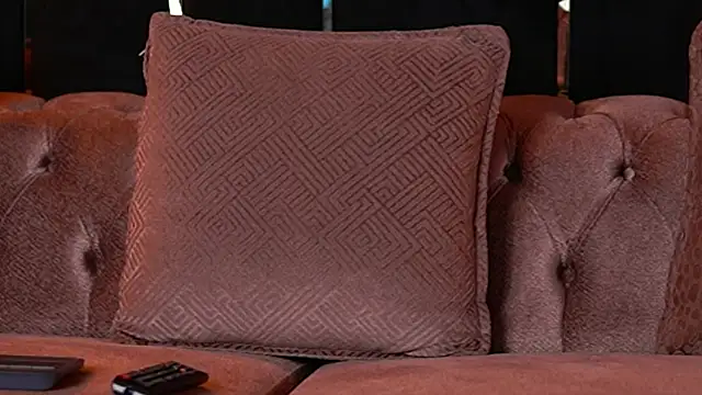 Snapshot of SiennaJayden chatting on May 30, 8:55 am SiennaJayden online show from May 30, 8:55 am