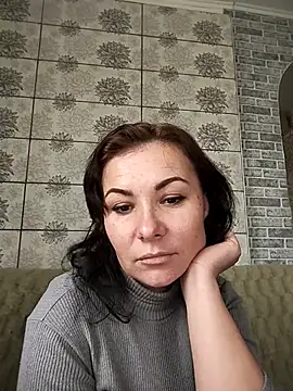 Snapshot of Mia24Blove chatting on October 14, 9:43 am Mia24Blove online show from October 14, 9:43 am