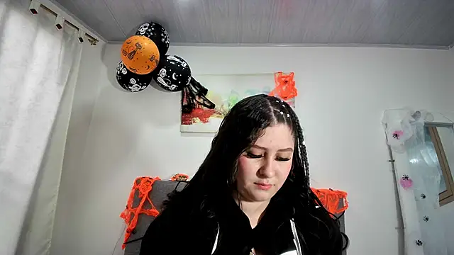 Snapshot of Luna_sweet55 chatting on October 16, 11:22 am Luna sweet55 online show from October 16, 11:22 am
