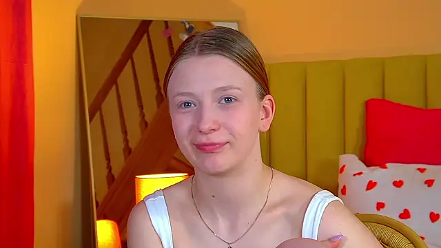 BeatriceBinoche online show from April 15, 7:58 pm