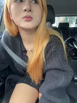 Snapshot of yuki_june chatting on November 6, 8:59 am yuki june online show from November 6, 8:59 am