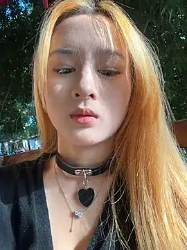 Snapshot of yuki_june chatting on November 22, 7:51 am yuki june online show from November 22, 7:51 am