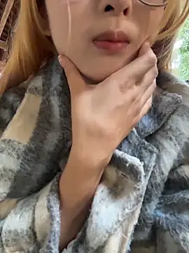 Snapshot of yuki_june chatting on December 22, 8:55 am yuki june online show from December 22, 8:55 am