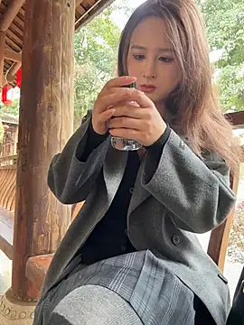 Snapshot of yuki_june chatting on January 18, 7:56 am yuki june online show from January 18, 7:56 am