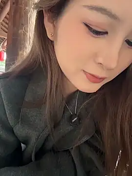 Snapshot of yuki_june chatting on February 7, 8:51 am yuki june online show from February 7, 8:51 am