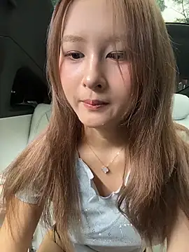 yuki june online show from June 11, 7:17 am