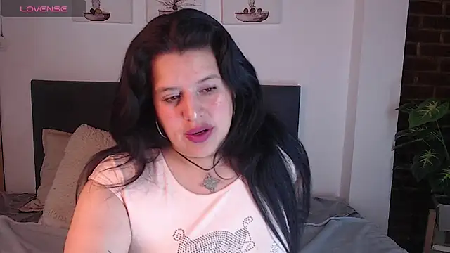 Snapshot of Andrea_secret_ chatting on November 3, 2:07 pm Andrea secret online show from November 3, 2:07 pm