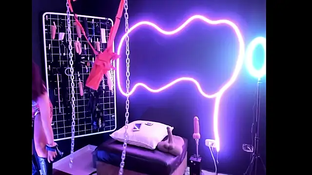 Snapshot of Mistress_Megan_BDSM chatting on September 19, 8:53 pm Mistress Megan BDSM online show from September 19, 8:53 pm