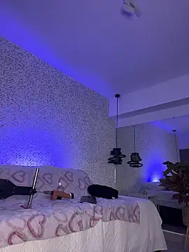 EMILIIA RICHTER   online show from January 8, 7:49 pm