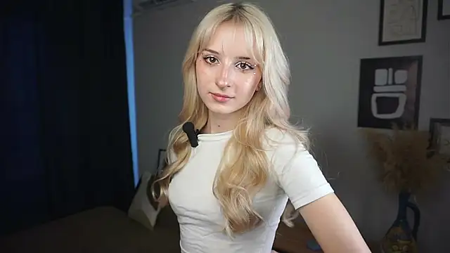 FridaAaberg online show from September 22, 6:59 am