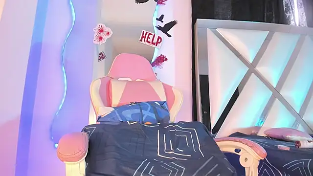 Snapshot of Mara_royal chatting on November 13, 9:58 pm Mara royal online show from November 13, 9:58 pm